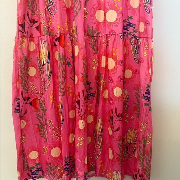 NEW Tiered Boho Maxi Dress with Pockets Fuschia Floral Long Sleeves - Picture 4 of 12